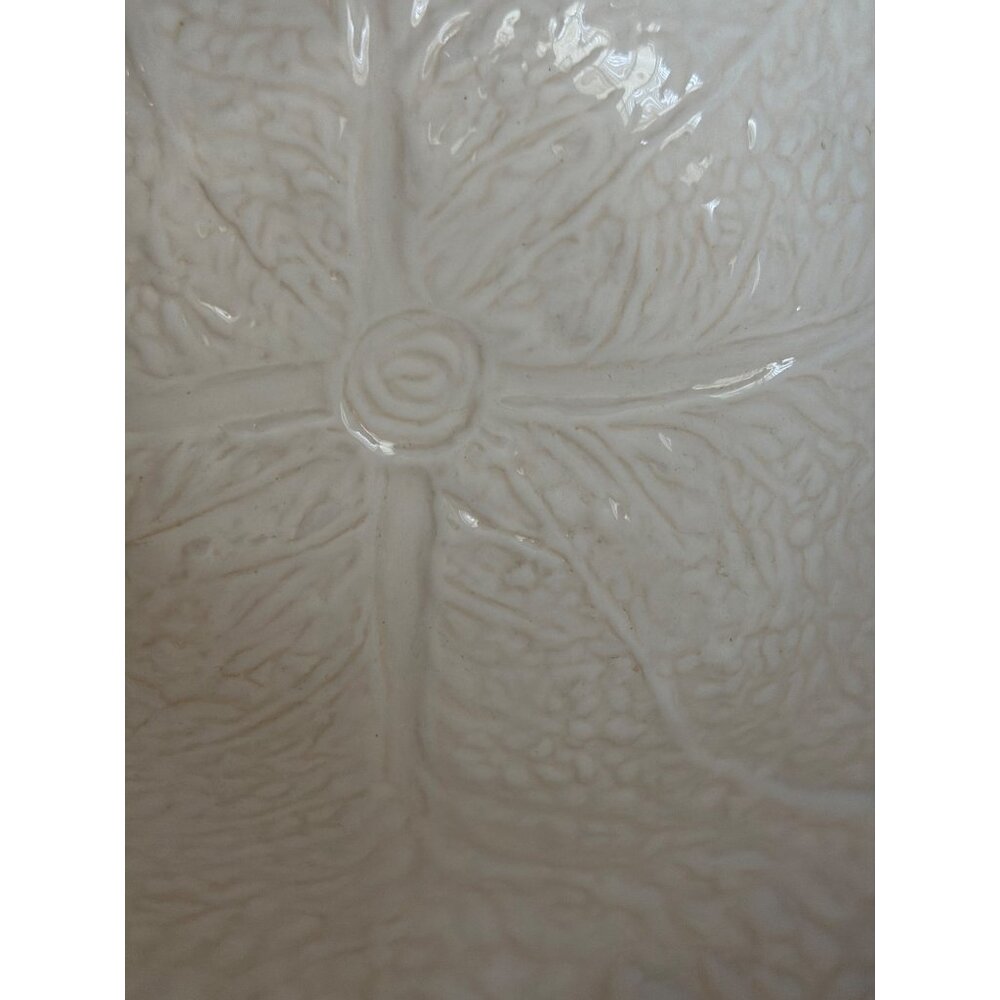 Olfaire Portugal White Majolica Cabbage Leaf Serving Bowl 10" Bordallo Style Vin - Picture 5 of 12